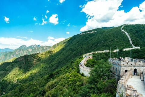 Pekin: prywatna wycieczka po Wielkim Murze Mutianyu z karnetem VIP Fast PassStacje kolejowe w Pekinie do Wielkiego Muru Mutianyu
