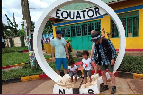 From Kampala: Uganda Equator Tour with Lunch & Drum-Making