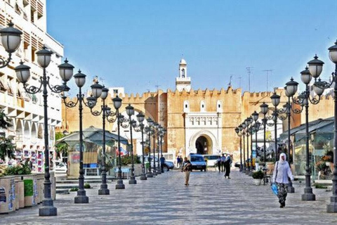 Túnez: Visita a Medina, Anfiteatro de Cartago y Sidi Bou Said