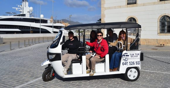 Tuk-Tuk Sightseeing Tour of the City Center with Tickets to the Alcazaba and Gibralfaro Castle