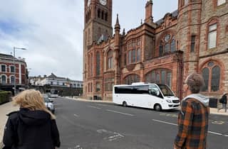 Von Dublin: Private Tagestour nach Derry und Belfast