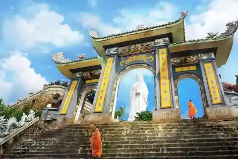 Da Nang : Montañas de Mármol, Montaña de los Monos y Cueva de Am Phu