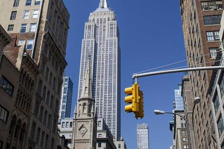 مدينة نيويورك: تناول 4 أطعمة من نيويورك وشاهد 30 جولة سيرًا على الأقدامتناول 4 أطعمة من نيويورك وشاهد