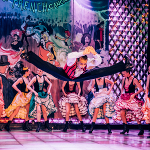 Paris: Kabarettshow im La Nouvelle Eve mit Champagner