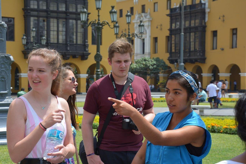 Lima: Historic Center Walking Tour with Guide