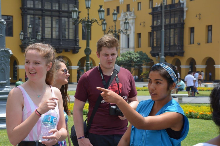 Lima: Historic Center Walking Tour with Guide