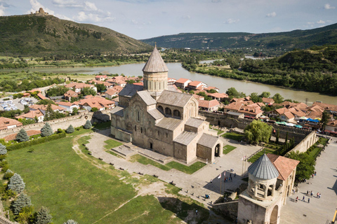 From Tbilisi: Private tour Uplistsikhe cave,jvari & Mtskheta