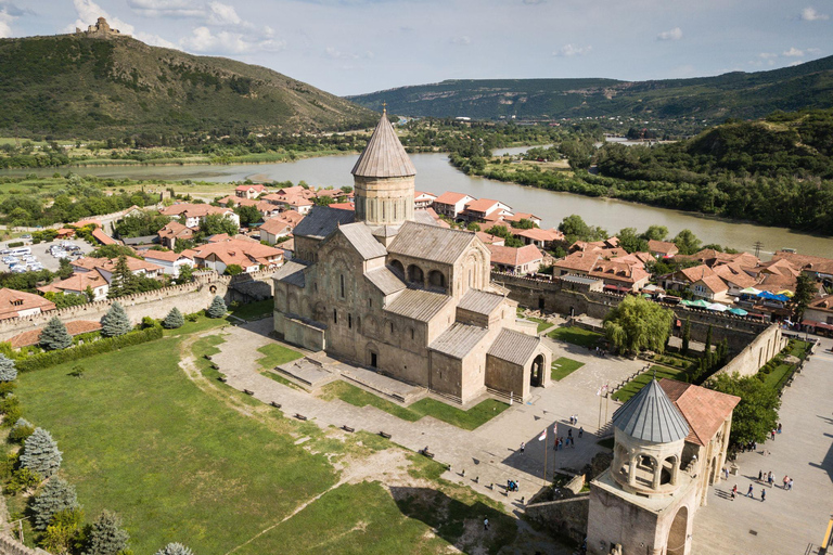 From Tbilisi: Private tour Uplistsikhe cave,jvari & Mtskheta