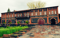 Privado, Museo Dzitoghtsyan, Fortaleza Negra, Iglesia Marmashen - Housity