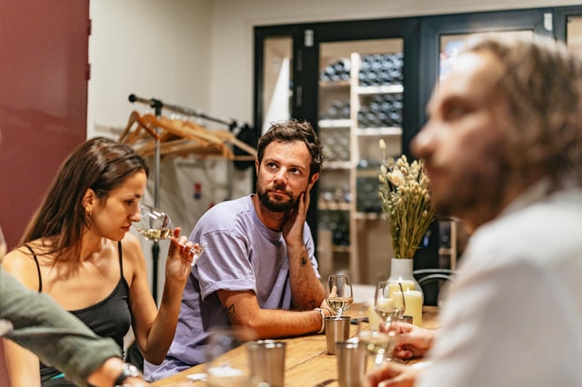 Paris Wine Course / Tasting: Wines & Aperitif Platter with 1 Sommelier