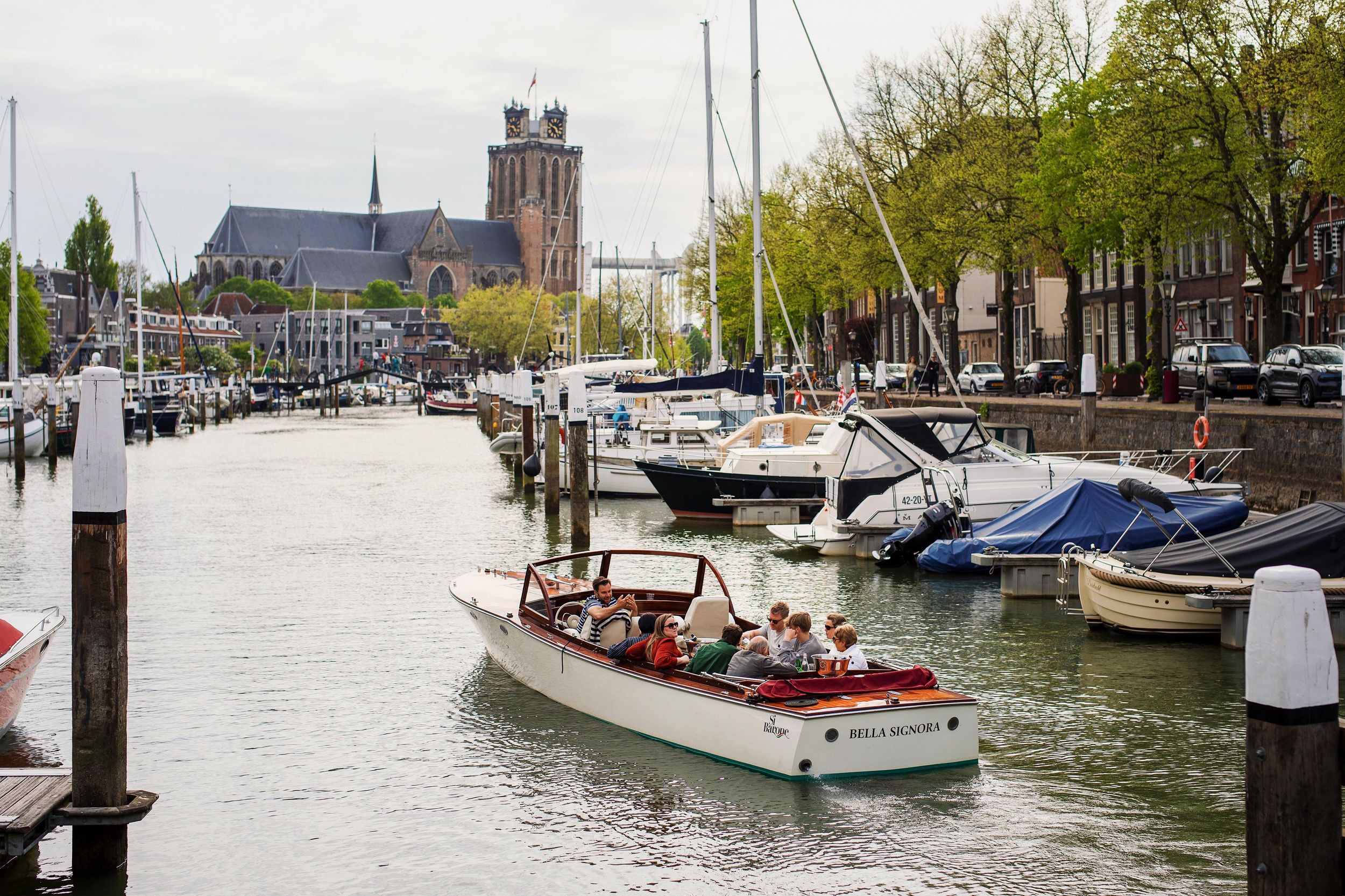 Dordrecht: Hafentour mit klassischen Booten