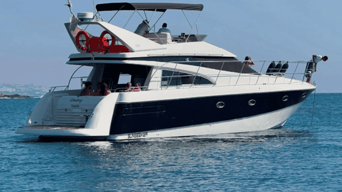 Pafos: yate de lujo privado