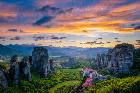 Von Athen: 3 Tage in Meteora & Delphi mit Tours & Hotel