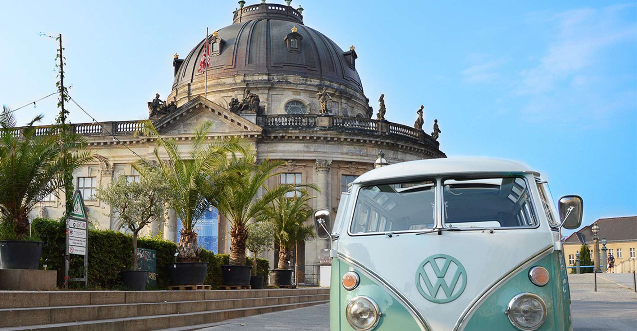Excursão turística no clássico Volkswagen T1 Samba Bus - Hizvo