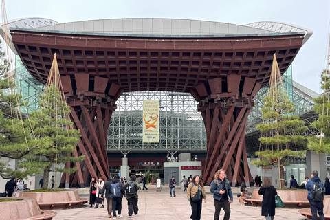 Kanazawa: Tour privado de medio día - Jardín, Castillo, Geisha