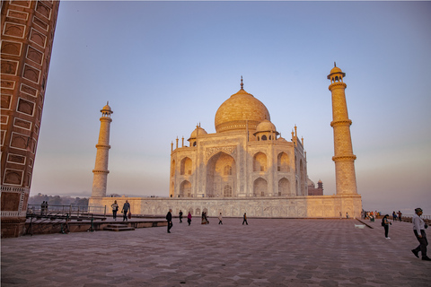 From Agra : Sunrise @Taj Mahal with Private Jaipur Transfer Tour by Car & Driver