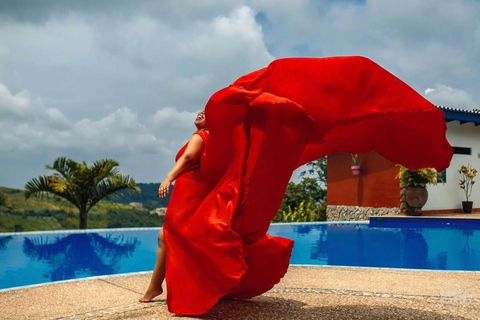 Esperienza Accra Flying DressEsperienza con il vestito volante ad Accra