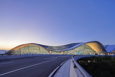 Guilin: Private Airport Transfer & Yulong River Rafting Chinese speaking driver-guide