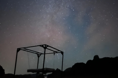 Wadi Rum: Private 2-day photography tour stargazing and jeep