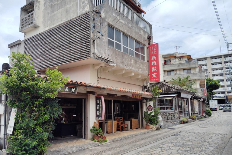 Naha: Yachimun Pottery and Local Crafts in Tsuboya Tour