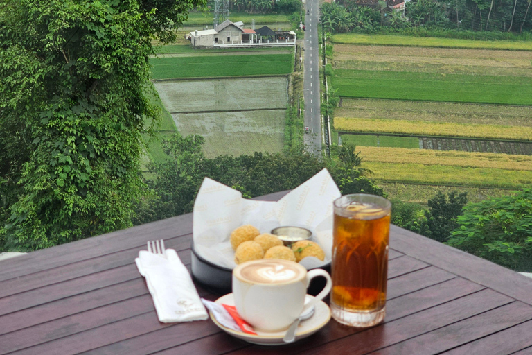Templi e sapori: tour di Prambanan con fotografo e pranzoTempli e gusto: tour di Prambanan con fotografo e pranzo