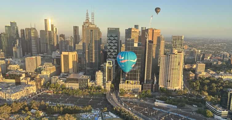 Hot Air Balloon Over Melbourne at Sunrise photo 9