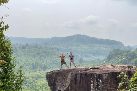 Siem Reap: Kulen Waterfall and 1000 Linga River TourPrivate-Tour: Kulen Waterfall and 1000 Linga River