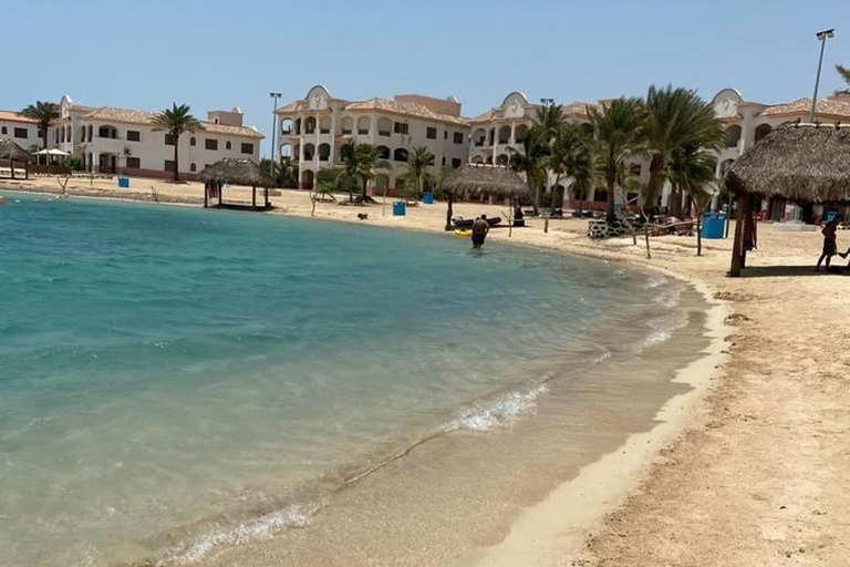 Durrat Al-Arous (Jeddah): Swimming Beach Day & Boat Cruise