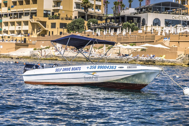 St Julians: Private Speedboat Comino Blue Lagoon and Gozo