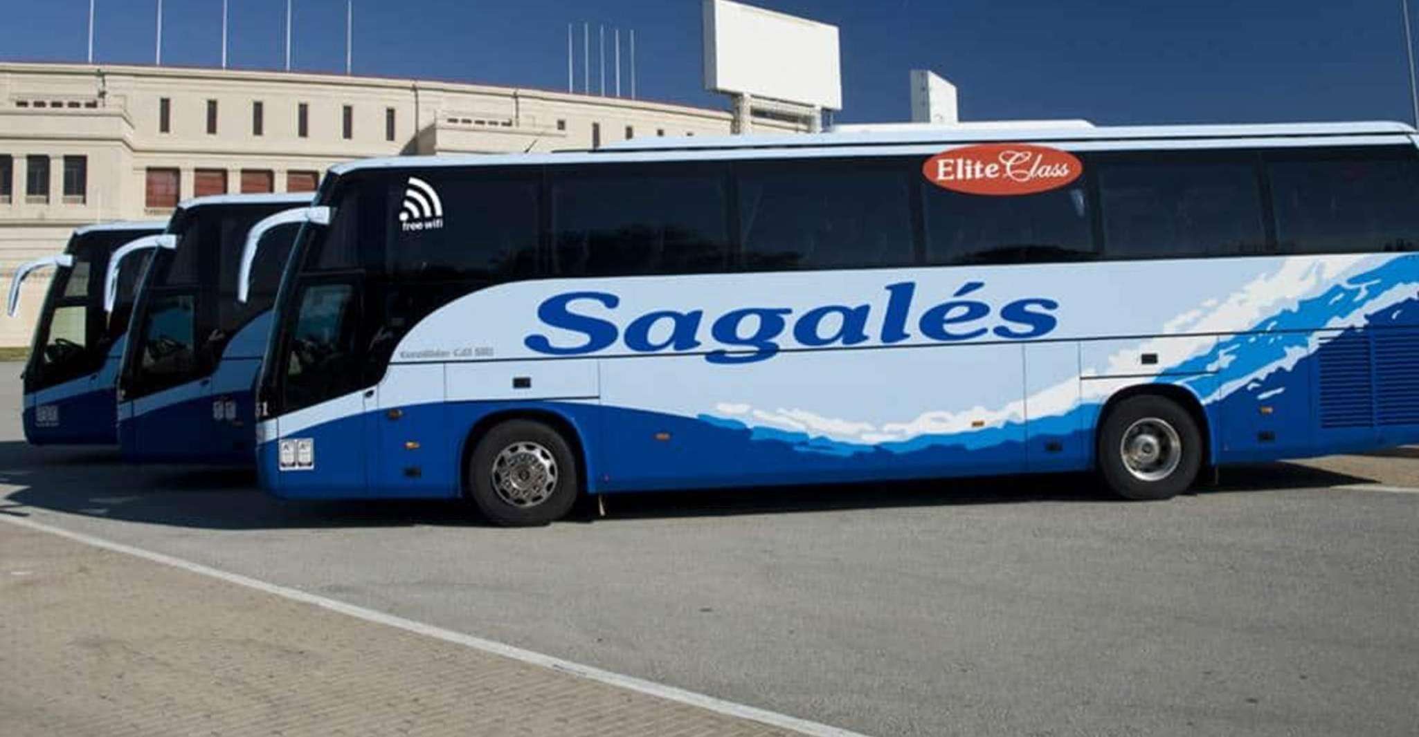 Girona, Girona Airport Bus Transfer from/to Barcelona Center - Housity