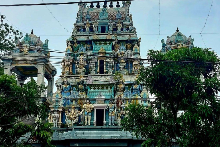 Negombo in scooter: scopri i posti migliori della cittàNegombo in scooter: scopri i luoghi più belli della città