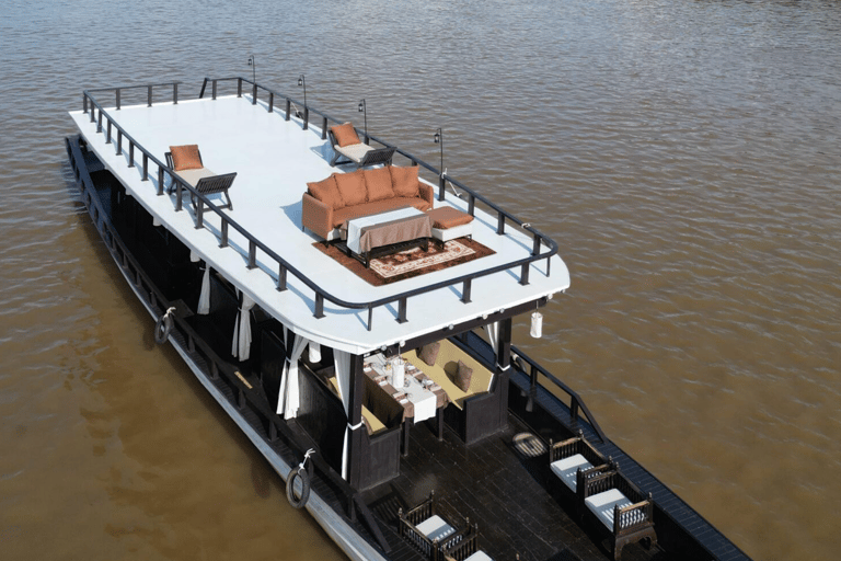 Luang Prabang Private Roundtrip:Pak Ou Caves,Lunch on Board Private Boat Tour + Pak Ou Cave (Hotel Pickup Included)