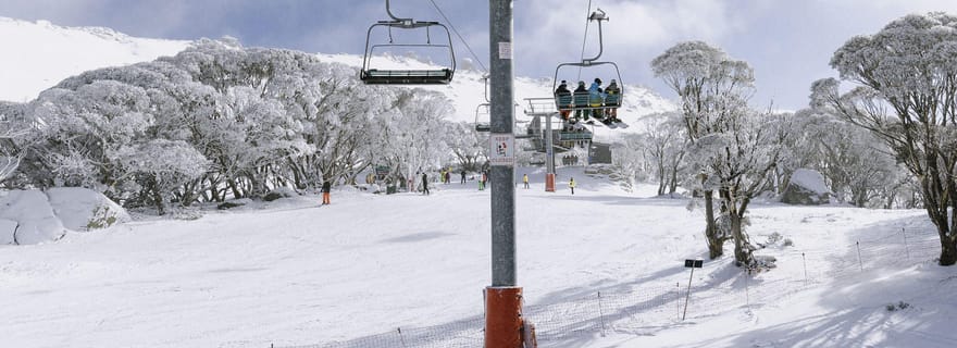 Montagnes enneigées : 1 journée d'aventure dans la neige à Thredbo depuis Sydney