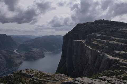 From Bergen: Trolltunga and Waterfalls Helicopter Tour