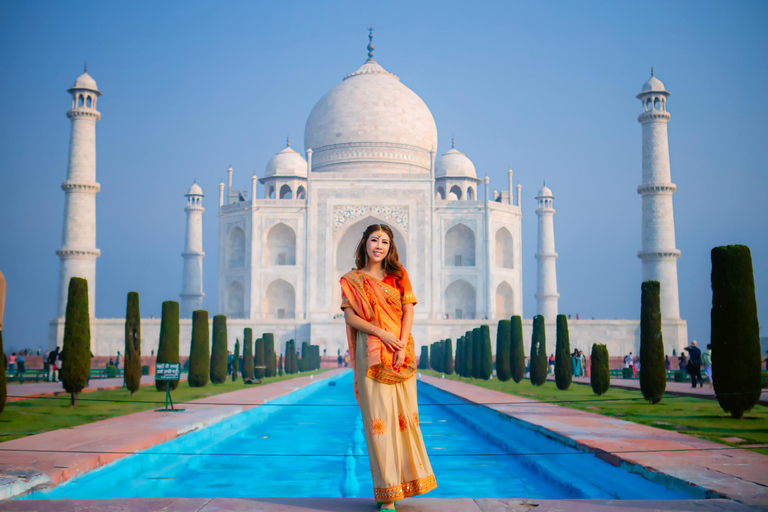 Taj Mahal soluppgång och Agra Fort dagstur med bil från DelhiPrivat tur från Delhi - bil, guide, biljetter och 5-stjärnig måltid