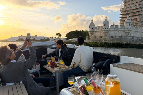 Lisbon Sunset Luxury Boat Vibes with Drinks & Pizza Lisbon Luxury Cozy Cruise with Drinks & Pizza