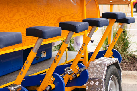 Savannah: Party Pedal Bike Tour with Stops at Local Bars