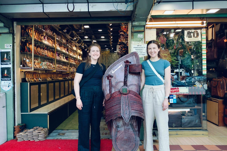 德里：女性导游陪同的旧德里豪华之旅与嘟嘟车体验德里：老德里奢华之旅（女导游陪同，嘟嘟车接送）