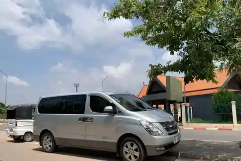 Private Transfer from Phnom Penh to Siem Reap