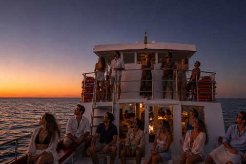 Ibiza: 2026 Solar Eclipse Boat Tour with Drinks & Swim Stop
