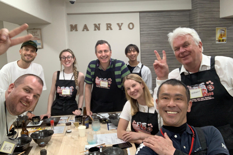 Kyoto: Japanese Udon and Sushi Cooking Class with Tastings