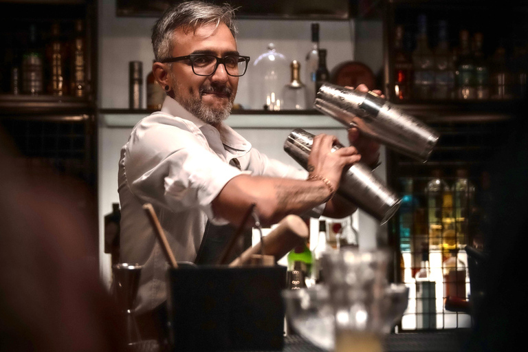 Mexico City: Shake & Taste Room - Cocktail Experience