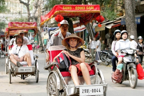 Cyclo Hanoi Old Quarter i Egg Coffee TourWycieczka grupowa z wodnym przedstawieniem lalek