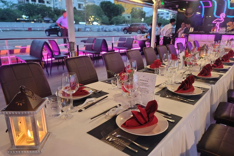 Da Nang: Private Tour Premium Dinner Cruise & Hotel Transfer Private tour - Chinese speaking Guide