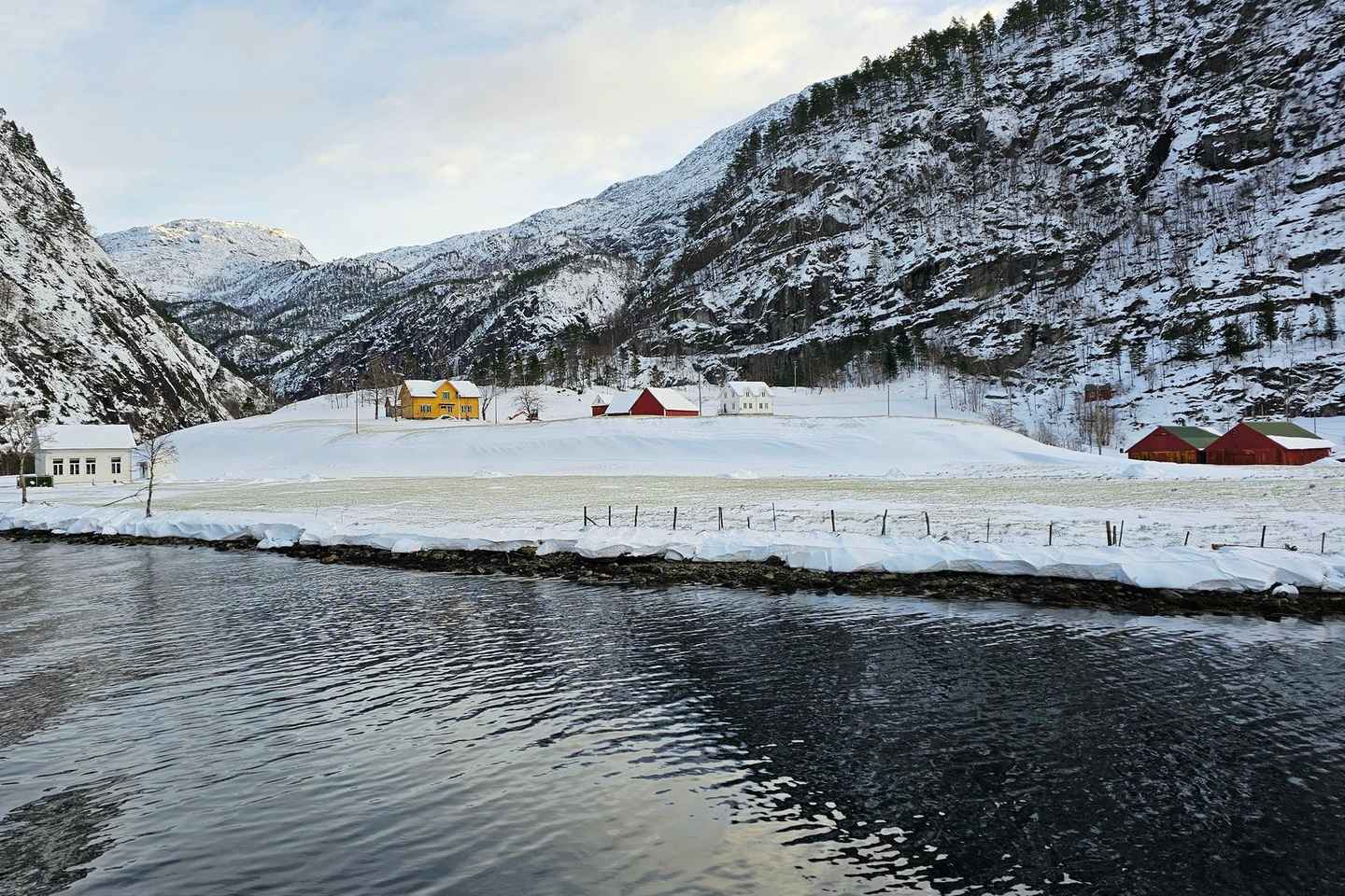 From Bergen: The Original Fjord Cruise to Mostraumen
