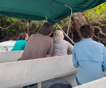 Belize City: Lamanai Mayan Site Tour and Jungle Boat Ride