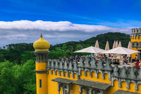 Lissabon: Sintra, Pena Palace, Cabo Roca kust &amp; Cascais TourMet toegangsbewijs voor het paleis van Pena inbegrepen