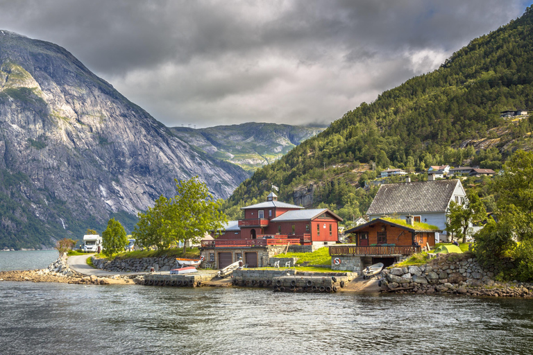 Bergen: Cachoeiras particulares e maravilhas do fiorde da Noruega