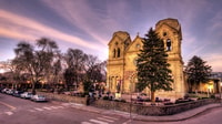 Walking Tour of Santa Fe's Most Beautiful and Historic Sites - Housity