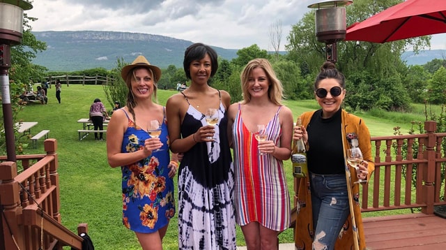 Hudson Valley Wine Tour: NY's only sommelier-guided tour!